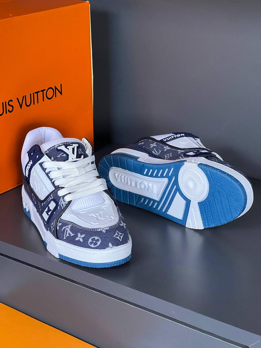 Louis Vuitton Trainer Sneaker Blue