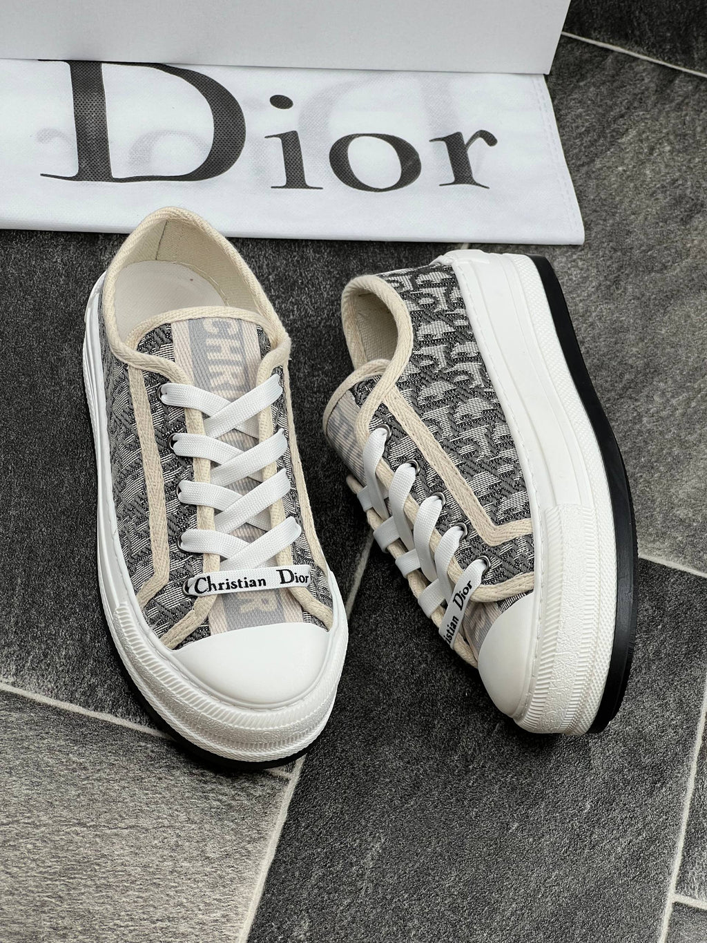 Walk'n'Dior Platform Sneakers Gray