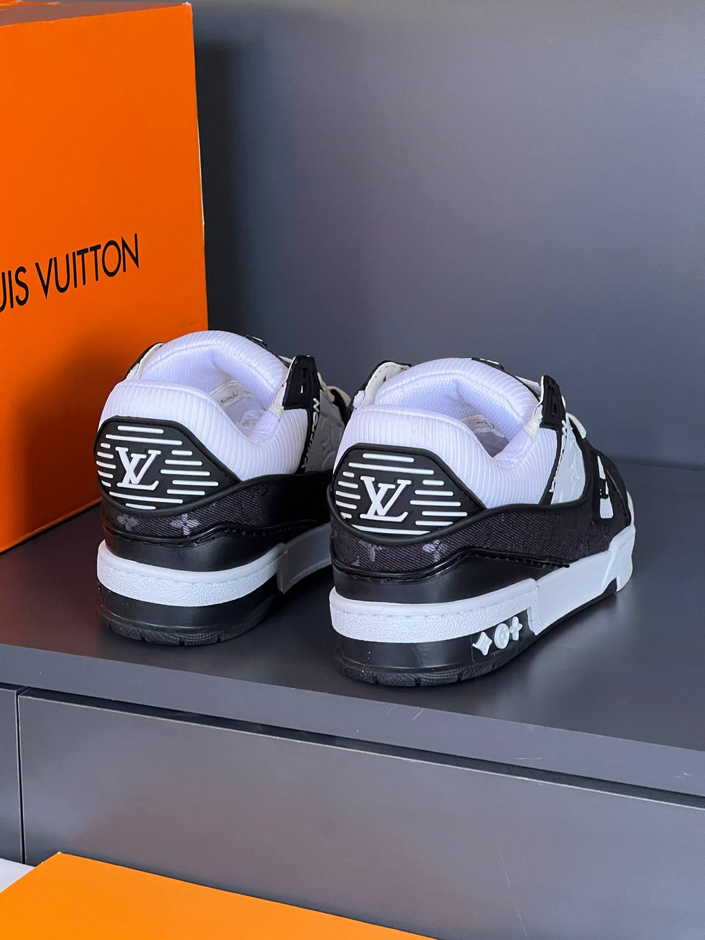 Louis Vuitton Trainer Sneaker Black